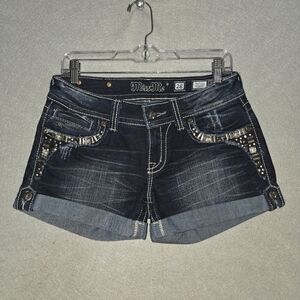 NWOT Miss Me Embellished Rhinestone Distressed Denim Shorts JP5703H Size 28